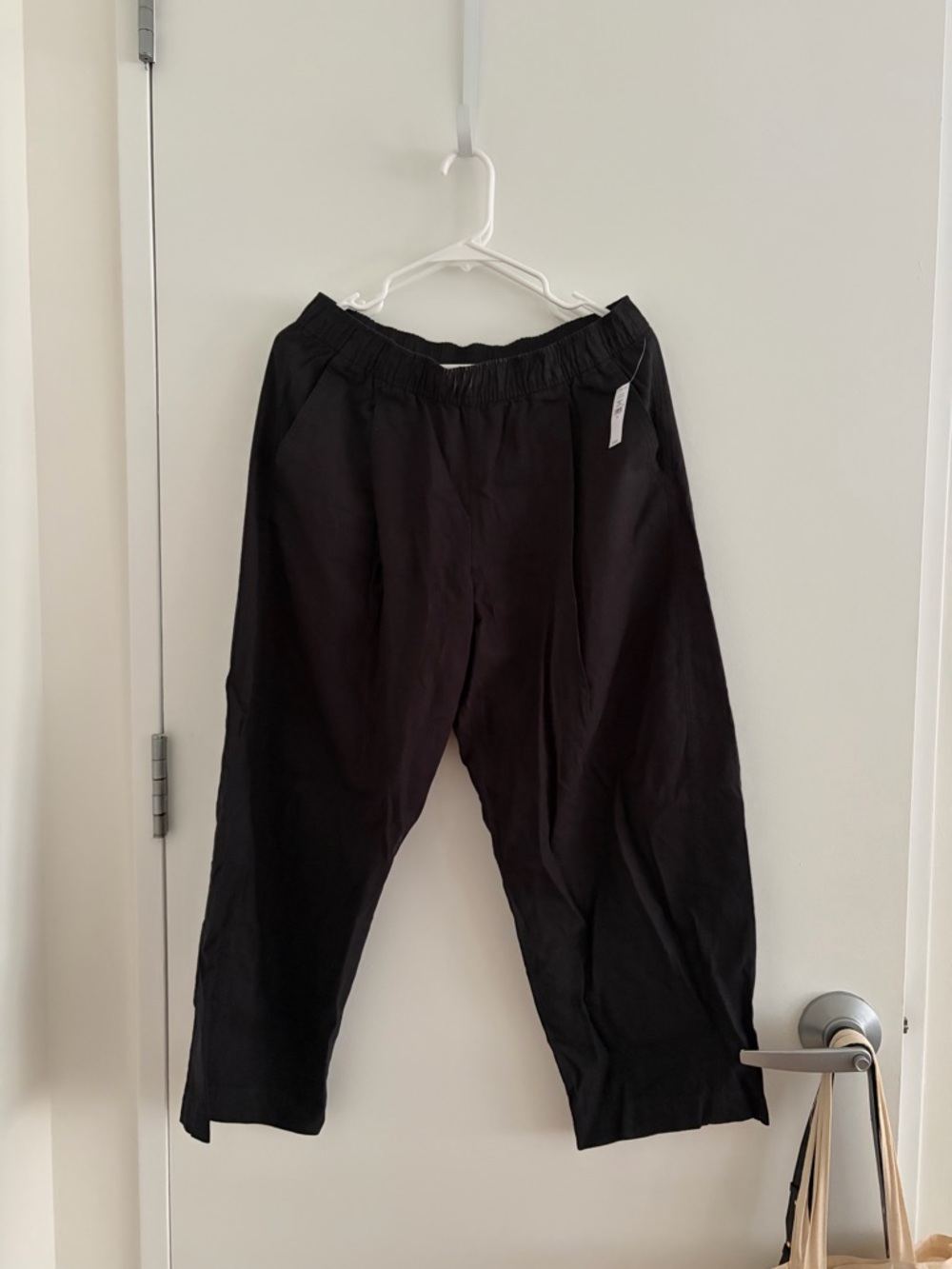NWT GAP Black Linen-Blend Easy Barrel Pants - Medium - Picture 2 of 6